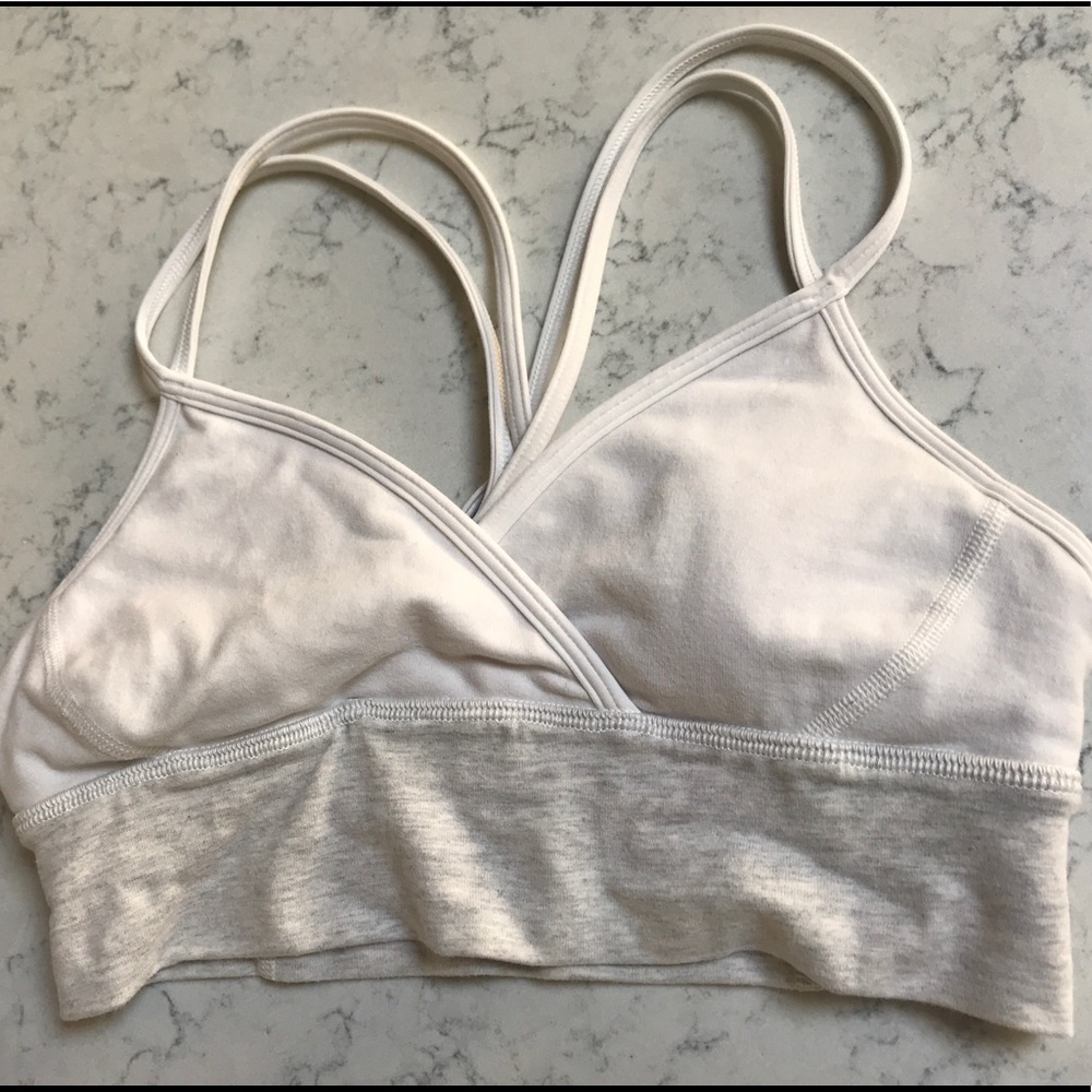 Lululemon sports bra